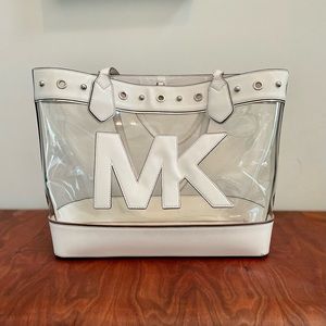 MICHAEL KORS 35T9SYQT7P MOUNTAUK LG TOTE OPTIC WHITE